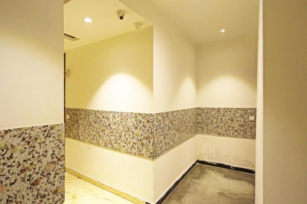 Hotel Urban Luxury Új-Delhi Kültér fotó