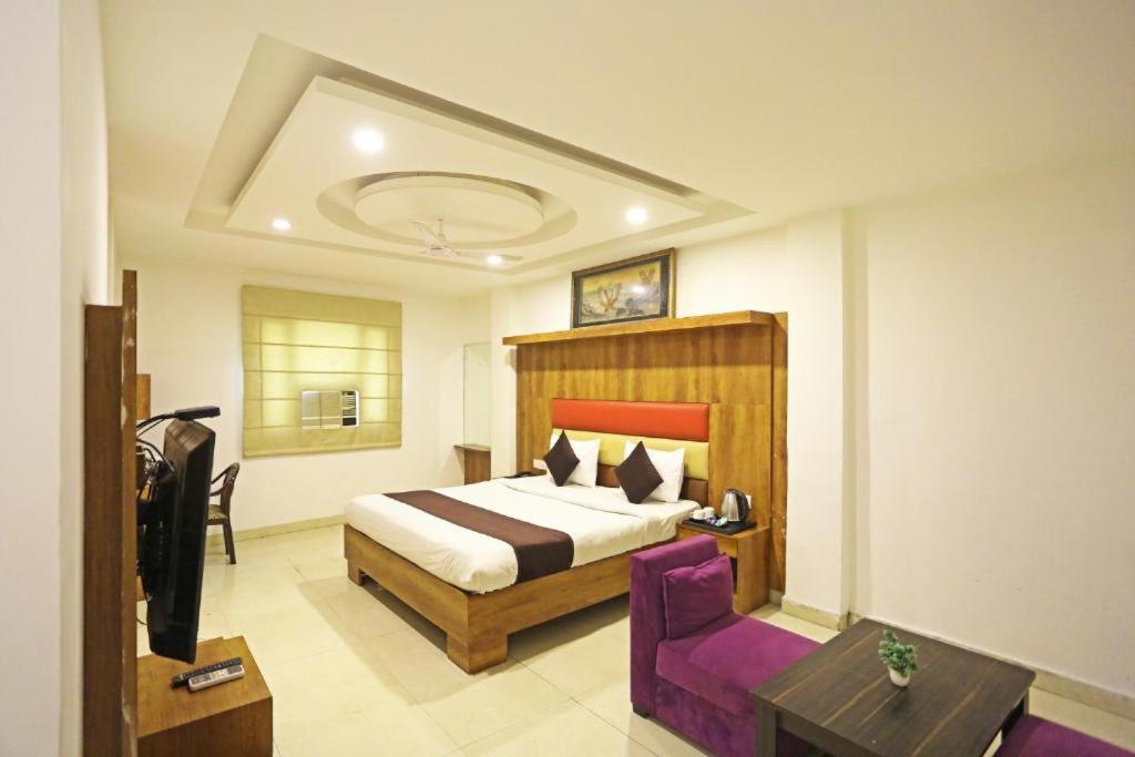 Hotel Urban Luxury Új-Delhi Kültér fotó