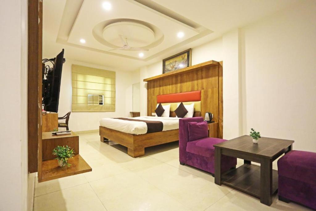 Hotel Urban Luxury Új-Delhi Kültér fotó